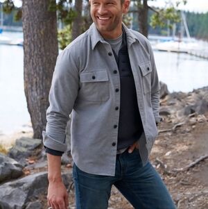 L. L. Bean Men's Signature 1933 Chamois Cloth Slim Fit Button Down Shirt Large